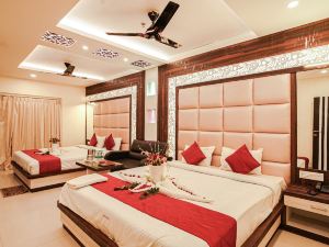 Hotel Allishan !! Couple Friendly Hotel Near Science City !!