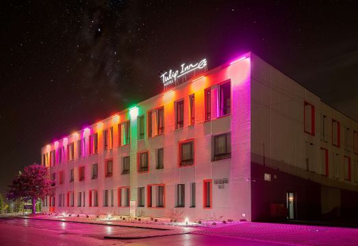 튤립 인/여관 지라르도 이미지