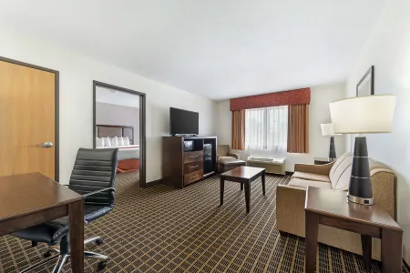 Best Western Plus Eagleridge Inn  Suites