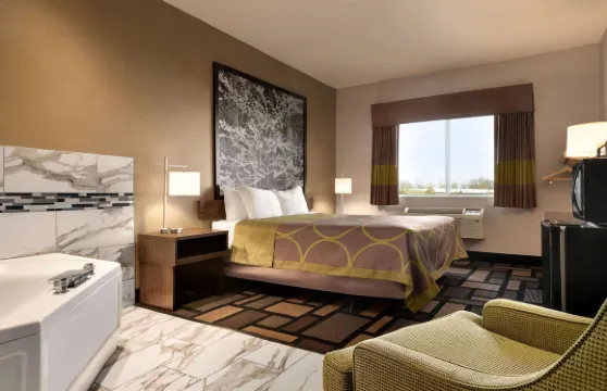 亞克朗-格林-尤寧敦速8酒店