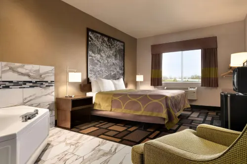 Super 8 by Wyndham Akron S/Green/Uniontown Oh Hotels in Green