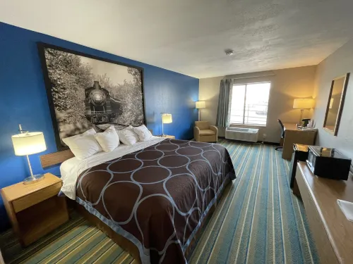 Super 8 by Wyndham Beaver DAM Hotels in Beaver Dam