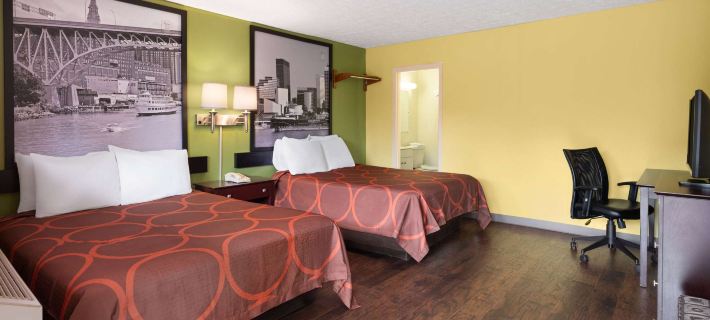 Super 8 by Wyndham Youngstown/Girard Hotele w: Trumbull County