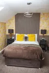 The Blackhorse Accommodation Hotels near River Cree