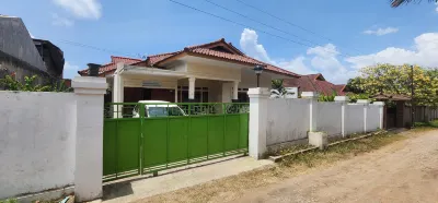 Indo Banyuwangi Homestay Hotéis em Kalipuro