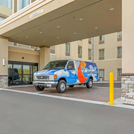 Comfort Suites Burlington Near I-5