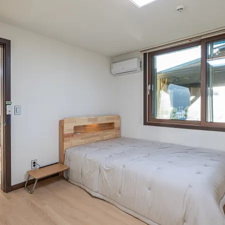 Yeoncheon Double Stay Ttottomeong Dog Pension