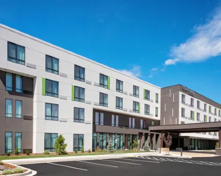 Courtyard Pasco Tri-Cities Airport Hotels in Pasco