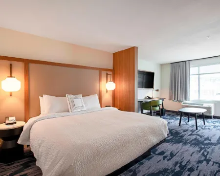 Fairfield Inn & Suites Duluth Waterfront Hotels in Duluth