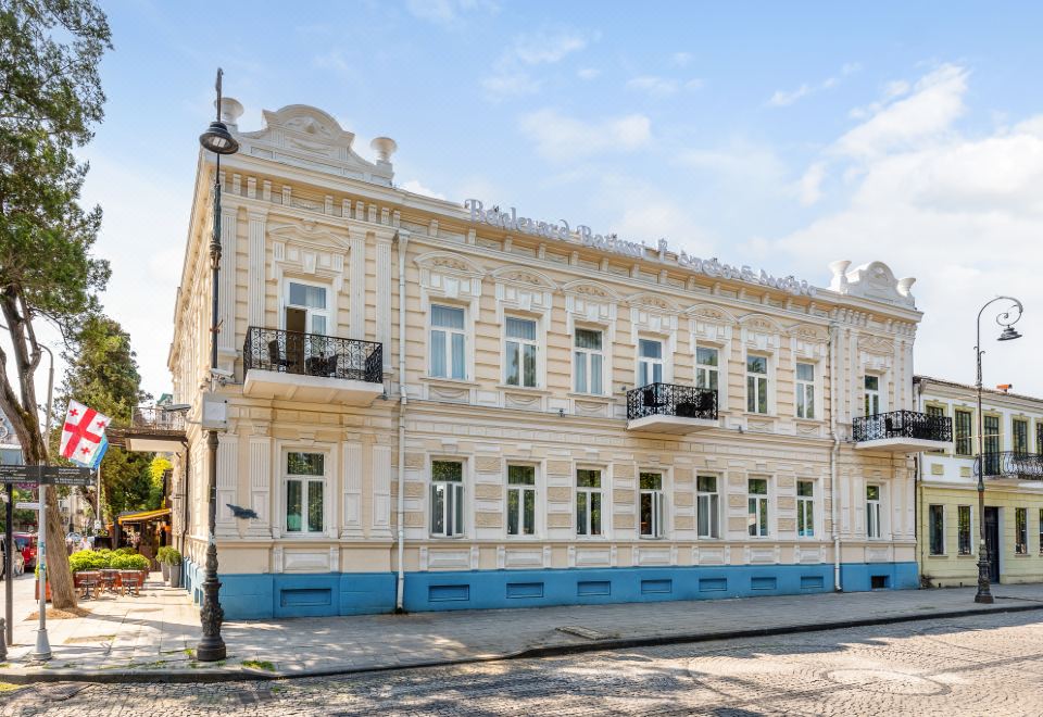 불러바드 호텔 바투미 로비