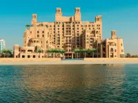 Sheraton Sharjah Beach Resort & Spa Hotel in zona Centro commerciale Corniche
