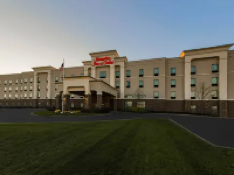 Hampton Inn & Suites Wheeling-The Highlands Hotels in Ohio County