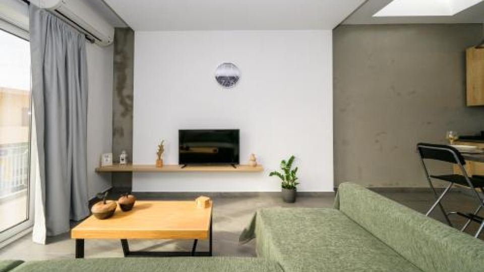 Modern Spacious Apartment