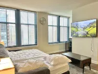 Magnificent DC Getaway Deluxe 2BR Work Space/Gym/ Near Met Park/DC/Metro/Mall  호텔