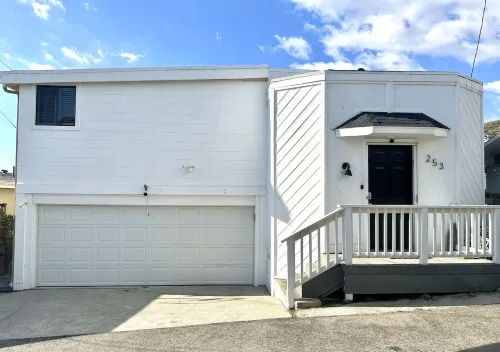 Casa Lagunita: An artistic, ocean-view retreat!