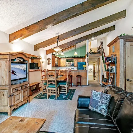 Beaver Creek West 4bd/4ba free Ski shuttle The Perfect Mountain Nest