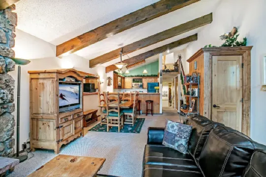 Beaver Creek West 4bd/4ba free Ski shuttle The Perfect Mountain Nest