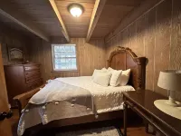 Cabin 11 - Tranquility in Pioneer Village, The Great Smoky Mountains, NC