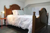 6 Bedroom home with a shabby chic touch!