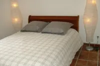 New mod cons et quiet T2 in Provencal farmhouse in countryside, fully equipped