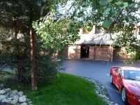 Don't Miss This One!  Gorgeous, Upscale Mountain Retreat