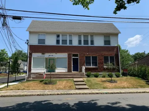 Your Bright, Confortable, Cozy Second Home