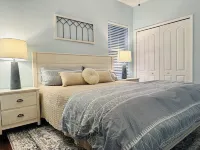 Private Heated Pool & Beach House: 3 King Beds , TVs throughout, 1000mbps WiFi