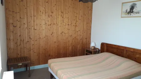 T3 WITH GARDEN, BETWEEN LAKE AND MOUNTAIN Отели в г. Алэнж