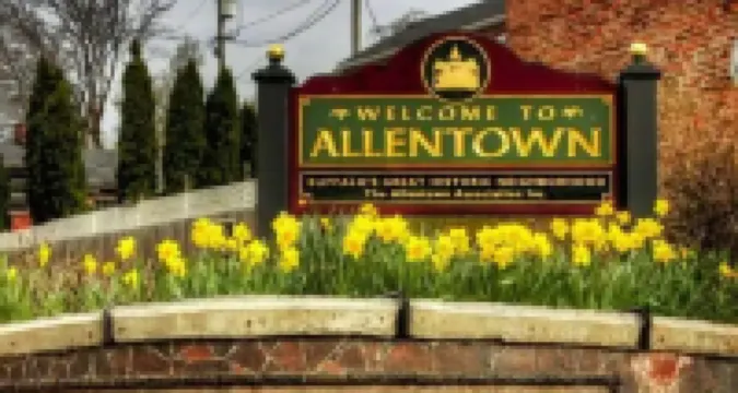 Newly Renovated Downtown Gem!