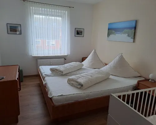 Vacation apartment in Haus Borkum 1 upper floor plus visitor's tax Hotels in Dornumersiel