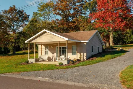 Cozy Getaway w/ Theater and Hot Tub