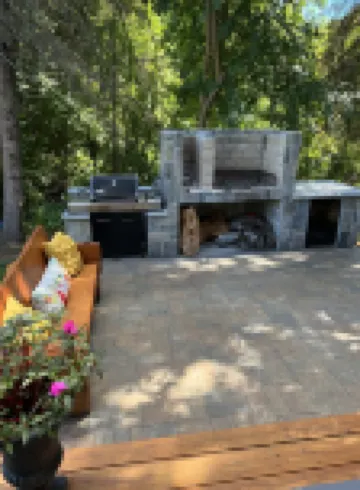 Beautiful and modern 3 Bedroom 2 full BR.