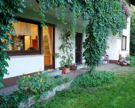 Gemütliche Ferienwohnung mit Panoramablick Hotels in Gersfeld