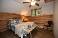 NC cabin for rent - Sanctuary at Big Pine Hotels in Madison County