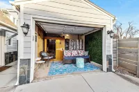 The Cozy Birdnest w/ Sauna & Outdoor Lounge space! فنادق في Englewood