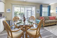 "Casita Playa" Our Super-Cute 1/1 Beach Getaway! 6 min from IRB! Hotels in Largo