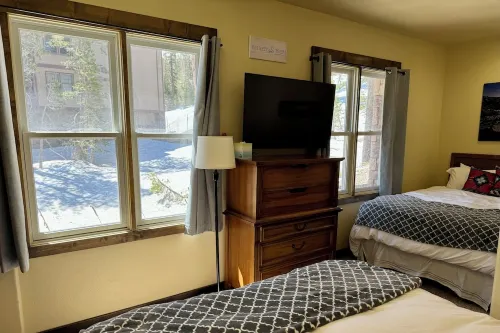 Kirkwood Mountainside Cottage with Deck, Walk to Lifts!