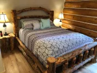 BEAUTIFUL MOUNTAIN LOG CABINPETS ALLOWED