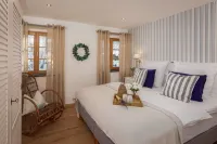 MY STAY Holiday home between Chiemsee beach & Kampenwand for up to 8 pers, 155sqm Hotels in Bernau am Chiemsee