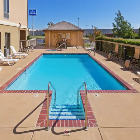 Hampton Inn & Suites Tulsa-Woodland Hills at 71st & Memorial