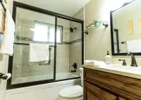 Near Olde Town Arvada - Golden - Red Rocks - Pet Friendly