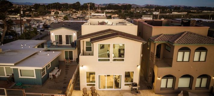 Strandcastle Beach House 2.0 - Oceanfront! - You're right on the sand! Hotels in Oceano