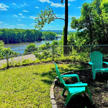 Eagles Nest- River View Cabin