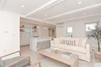 Arden House DT Mystic 3BR Lux Family Getaway