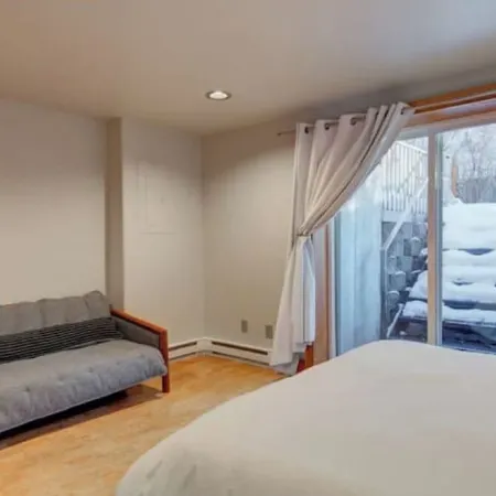 Peaceful Bozeman Retreat