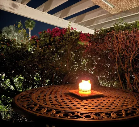 La Casita Du Relax - Cozy and Private Lower Level Unit at Mesquite Country Club Отели рядом с достопримечательностью «Муртен Ботаникал Гарден»