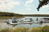 Lilypad Landing: Outdoor Fireplace - 12 PM Check-IN