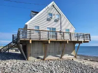 Cozy private beach stilt house-steps to the beach.