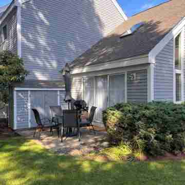Sunlit townhome at Ocean Edge Resort in Brewster- central A/C, pool privilege's Hotel Exterior