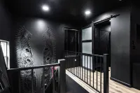 Downtown ~ Hot Tub - Ping Pong - Putting Green - Connect 4 - PAC Man ~ Hotels in Bristol